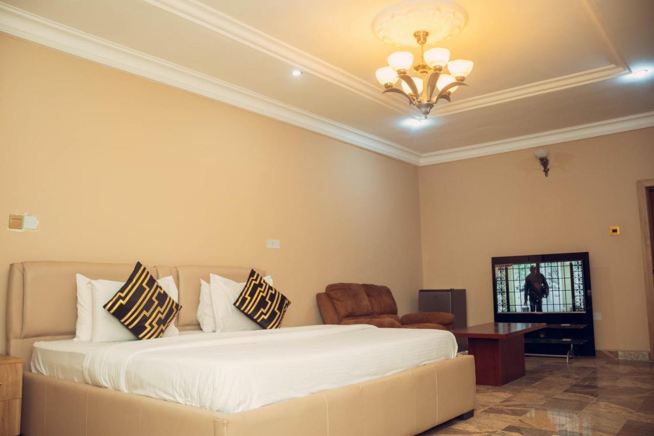 J'S Place Abuja Buitenkant foto