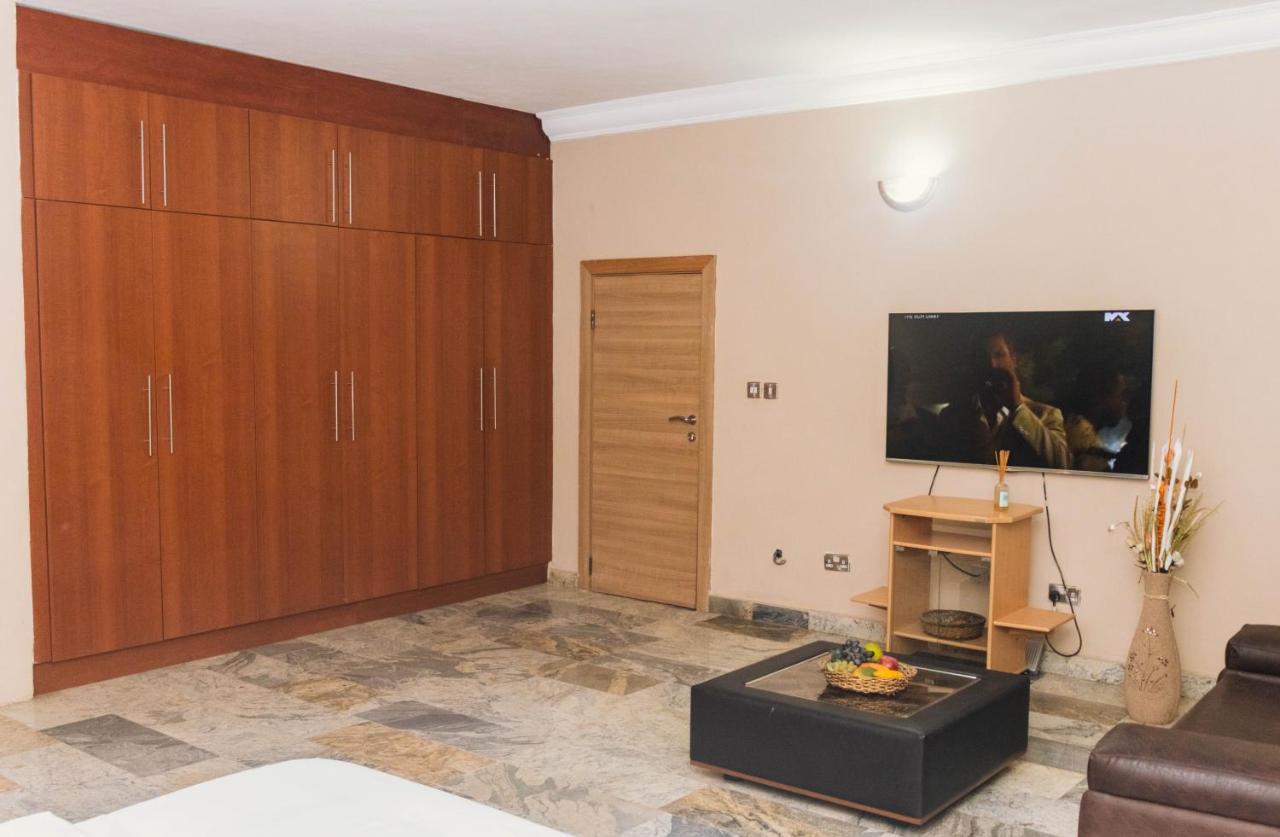 J'S Place Abuja Buitenkant foto